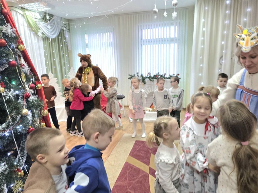 Колядные гулянья.