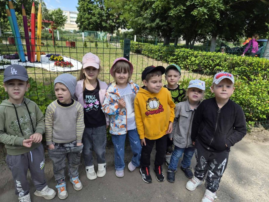 ЕСЛИ С ДРУГОМ ВЫШЕЛ В ПУТЬ...