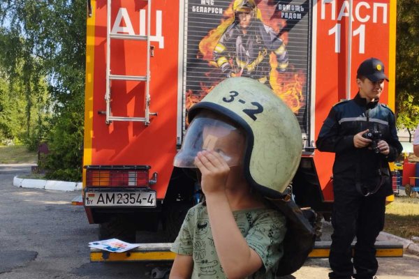 Когда гости — супергерои: в гостях у малышей побывали сотрудники МЧС!