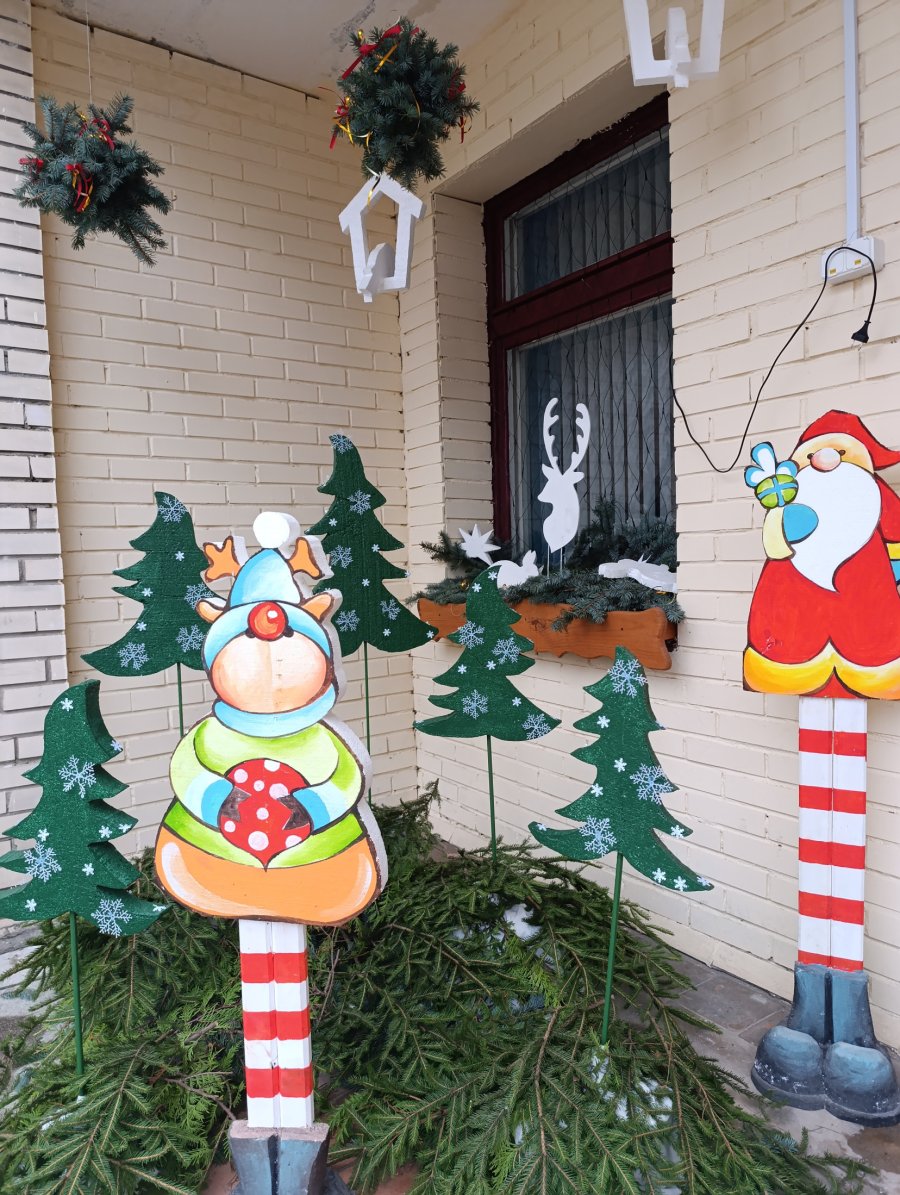 СКОРО,СКОРО НОВЫЙ ГОД. УКРАШАЕМ ДЦРР. ГОТОВИМСЯ К ПРАЗДНИКАМ.